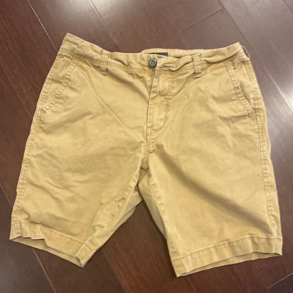 Mens Aeropostale khaki shorts